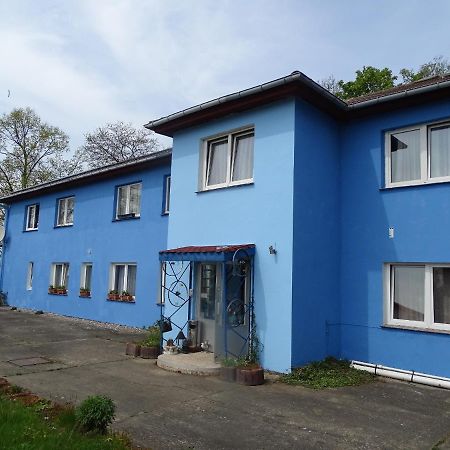 Готель Gasthof Blaues Haus Bastorf Екстер'єр фото